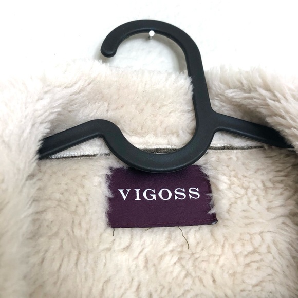 NWOT Vigoss Olive Green Faux Suede Jacket with White Fleece - Picture 2 of 6